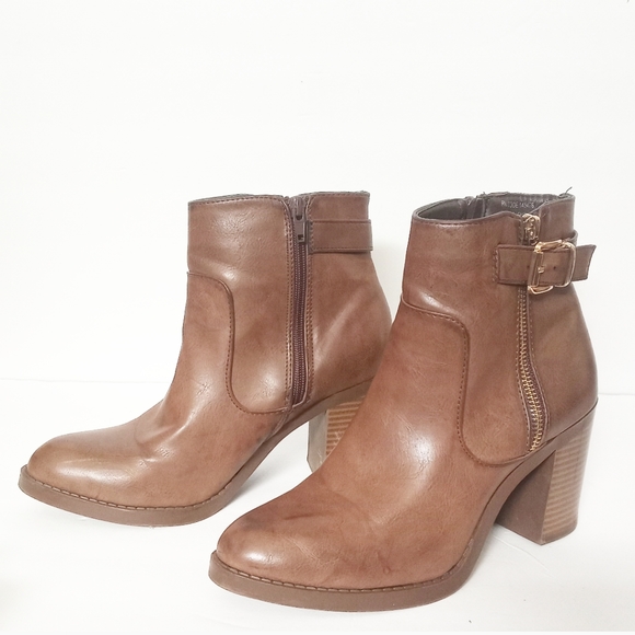 Atmosphere Side Zip Ankle Boot - Picture 2 of 10